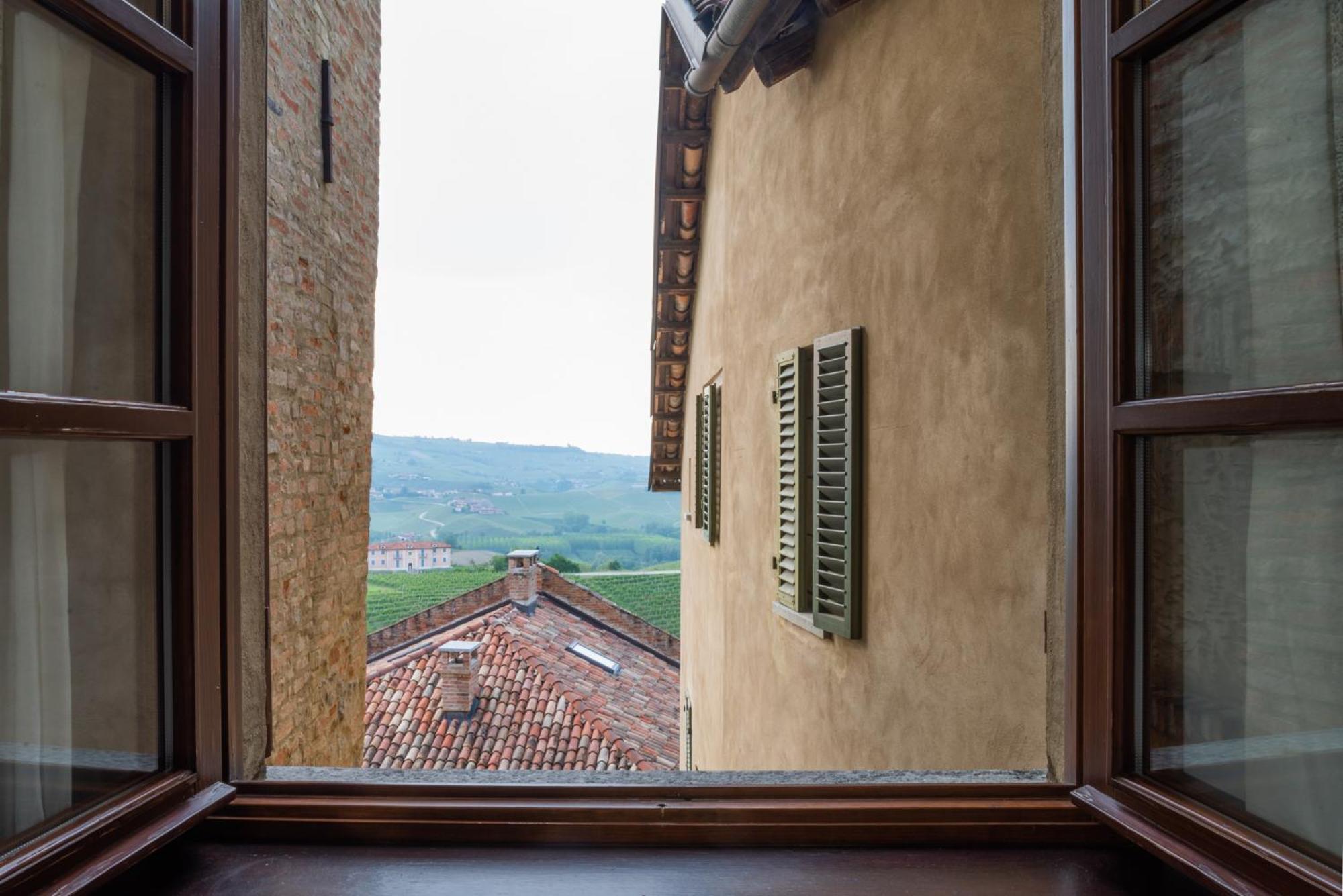 Hotel Le Torri - Castiglione Falletto Exterior foto